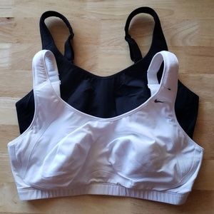 Set of 2 Nike drifit size 38d bras